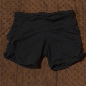 Carrie Underwood workout shorts